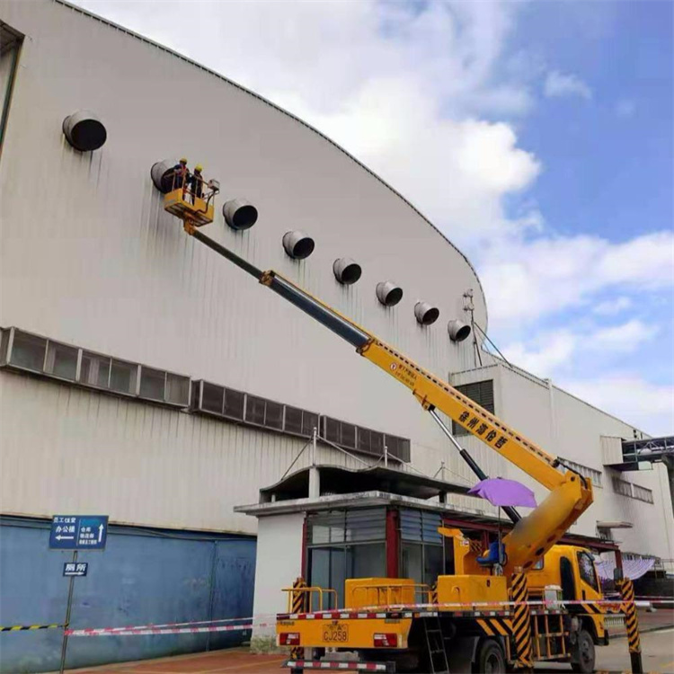 青羊高空作业车出租服务：专业广告牌安装解决方案